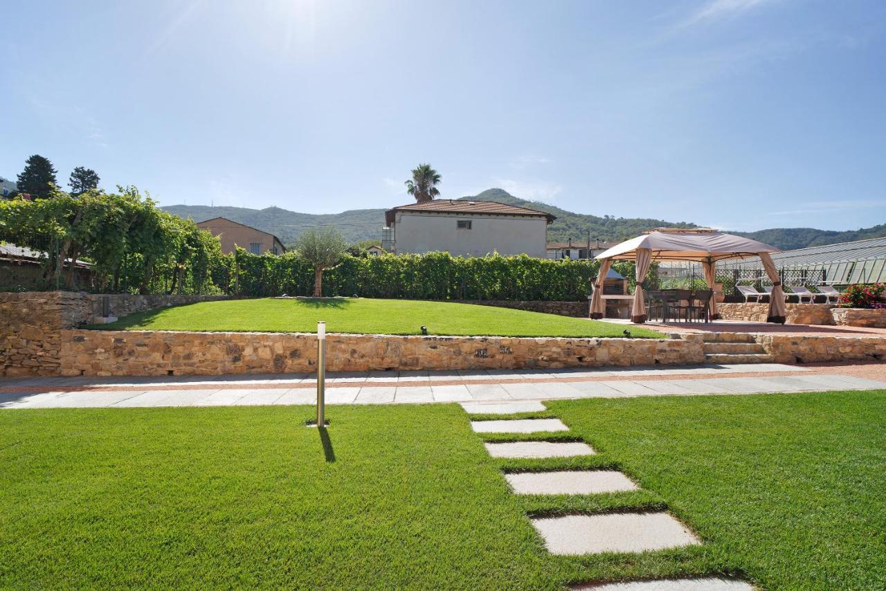 Agriturismo Il Borgo - Lavanda Villanova d'Albenga Buitenkant foto